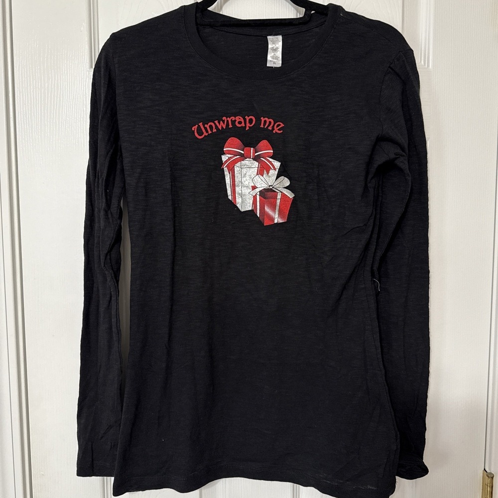 NWT XL "Unwrap Me" Black Long Sleeve Holiday Shirt - Picture 1 of 4